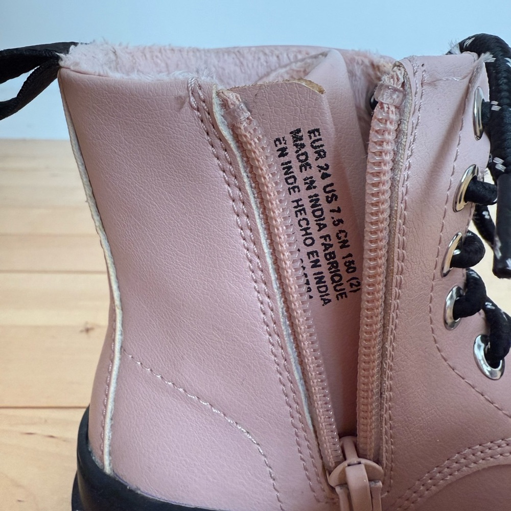 Stylish Pink Lace-Up Boots - Picture 5 of 9